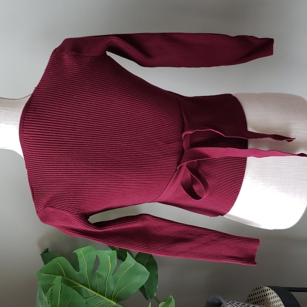 Sweater - Picture 6 of 9